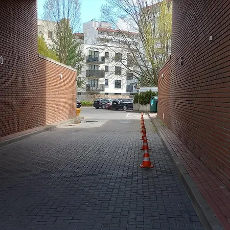Kawalerka Odkryta - Balkon Parking Wifi Cicha Okolica - Private * Warschau